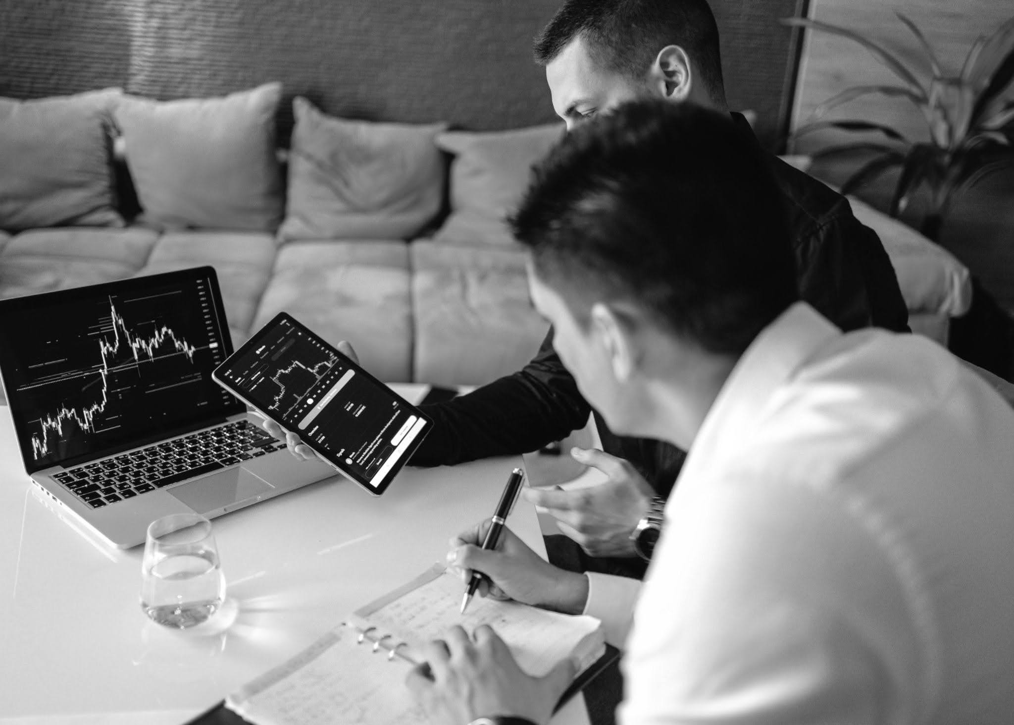 Best Focus Supplements for Finance Professionals and Traders